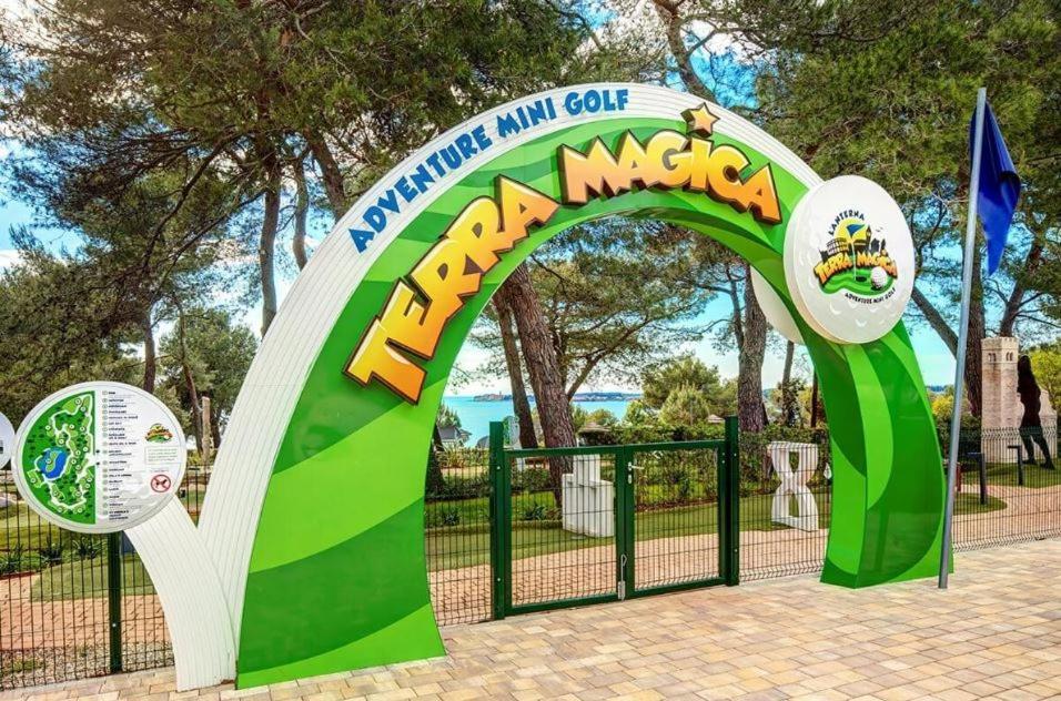 Easyatent Bungalow Tent Lanterna Červar-Porat المظهر الخارجي الصورة